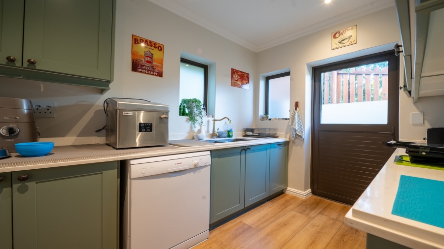 To Let 4 Bedroom Property for Rent in Green Pastures Western Cape